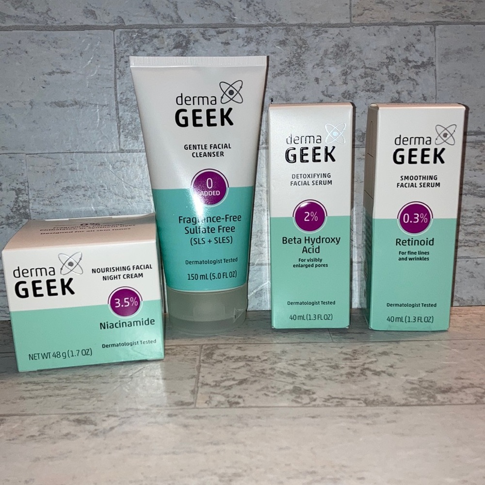 dermaGEEK 4-Piece Skincare Set